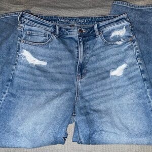 American Eagle Women’s Mom Straight Jean - size 16 regular